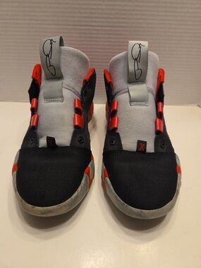 Nike PG 6 Bred - DC1974-003 Paul George Size 9.5 mens.